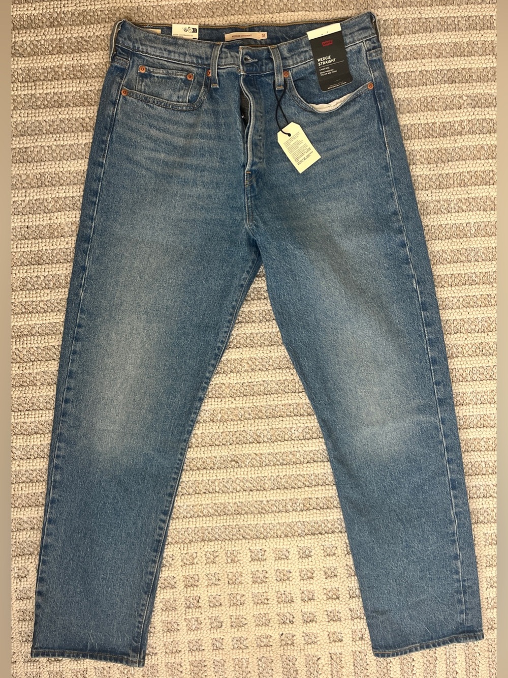 Levi’s Wedgie Straight Jeans size 31
